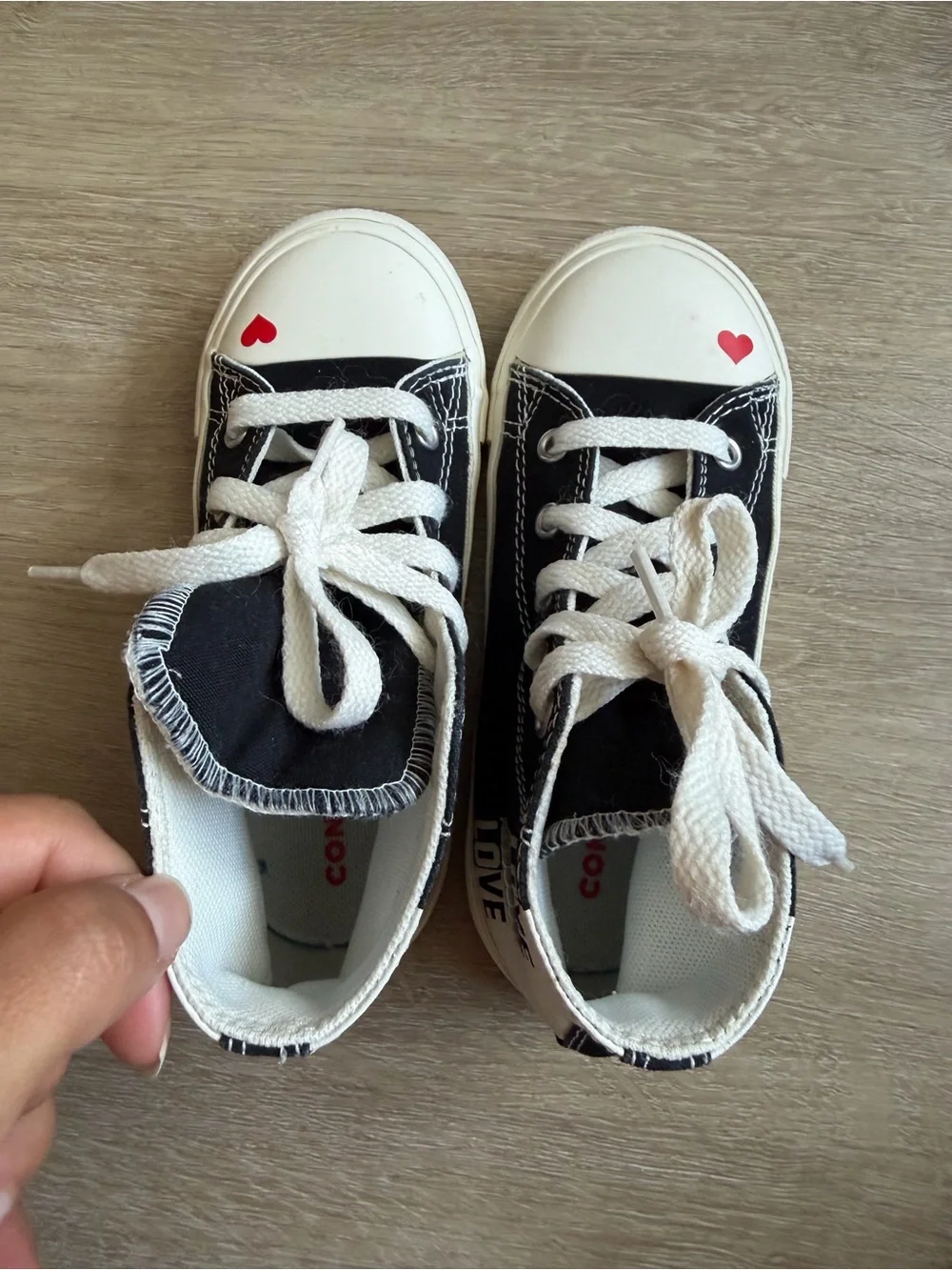 Converse Toddler’s High-Top Sneakers Black White Love red heart SZ 10